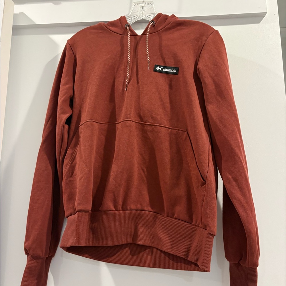 Columbia women’s rust Hoodie